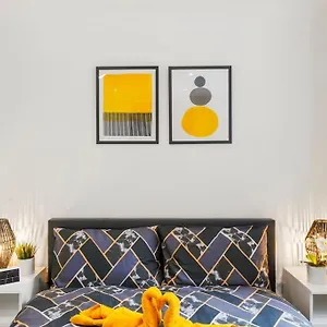 Modern 2 Bedroom In The Heart Of , London United Kingdom