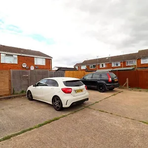 Luxury 5 Mins To Luton Airport Sleeps 4 , Luton (Bedfordshire) United Kingdom
